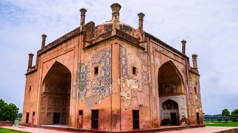 Historic Chini Ka Rauza monument showcasing Persian architecture in Agra