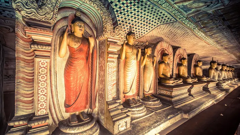 Dambulla Cave Temple Statues