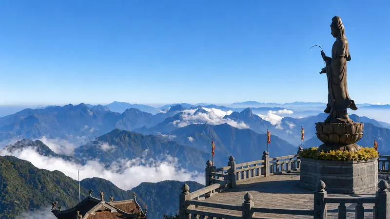 Fansipan Summit Romance