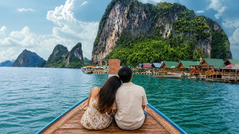 Halong Bay Couple Cruise
