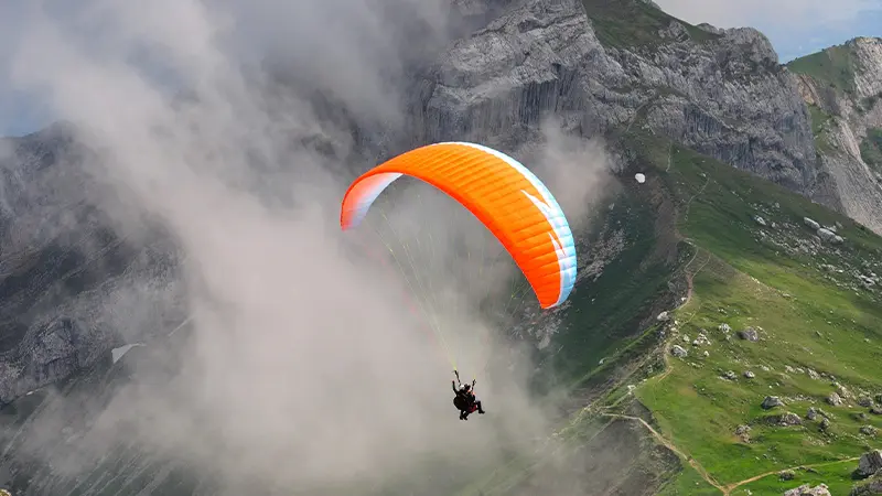 High Altitude Paragliding Bir Billing