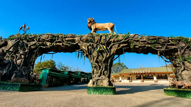 Jungle Safari Park Statue Of Unity