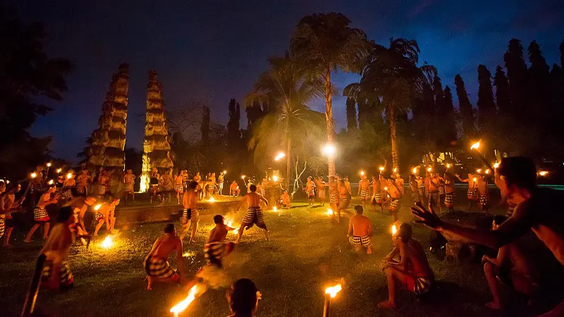 Kecak Dance Night Cultural Show Uluwatu