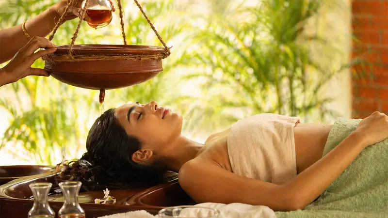 Traditional Kerala Ayurvedic oil therapy