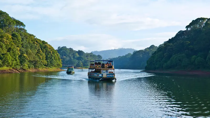Kerala Backwater Houseboat Cruise