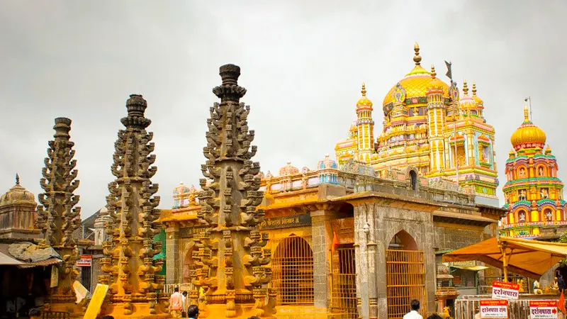 Mahaganapati Temple complex at Ranjangaon