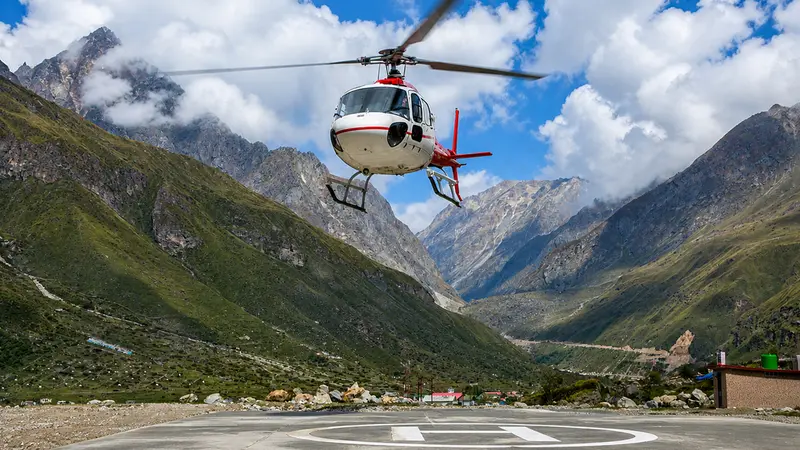 Manimahesh Helicopter Landing Himalayas