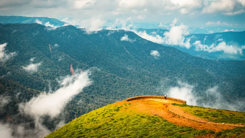 Mullayanagiri Peak Scenic View