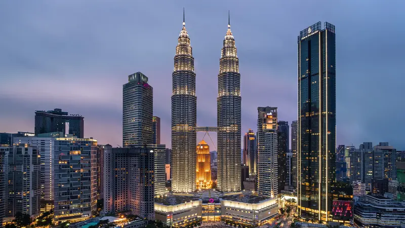 Petronas Twin Towers Night Skyline