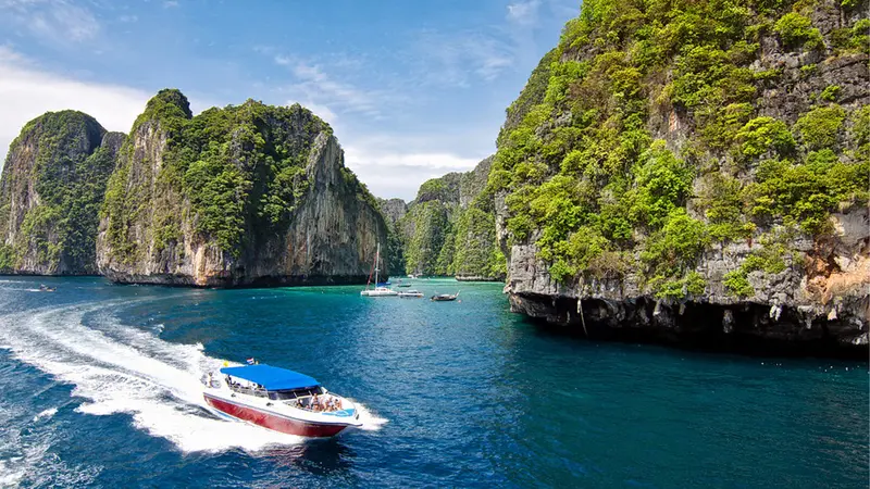 Phi Phi Speedboat Island Tour