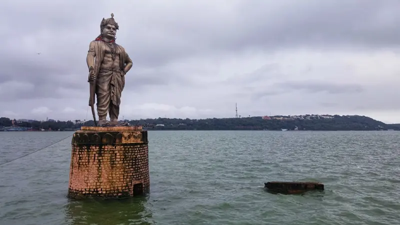 Raja Bhoj Statue Lake
