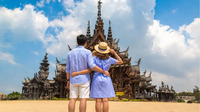 Sanctuary Of Truth Pattaya Couple Visit