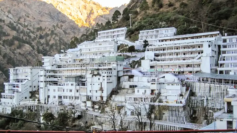 Vaishno Devi Bhawan Hillside View
