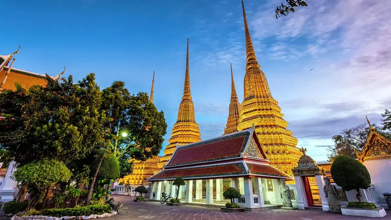 Wat Phra Kaew Bangkok Grand Temple