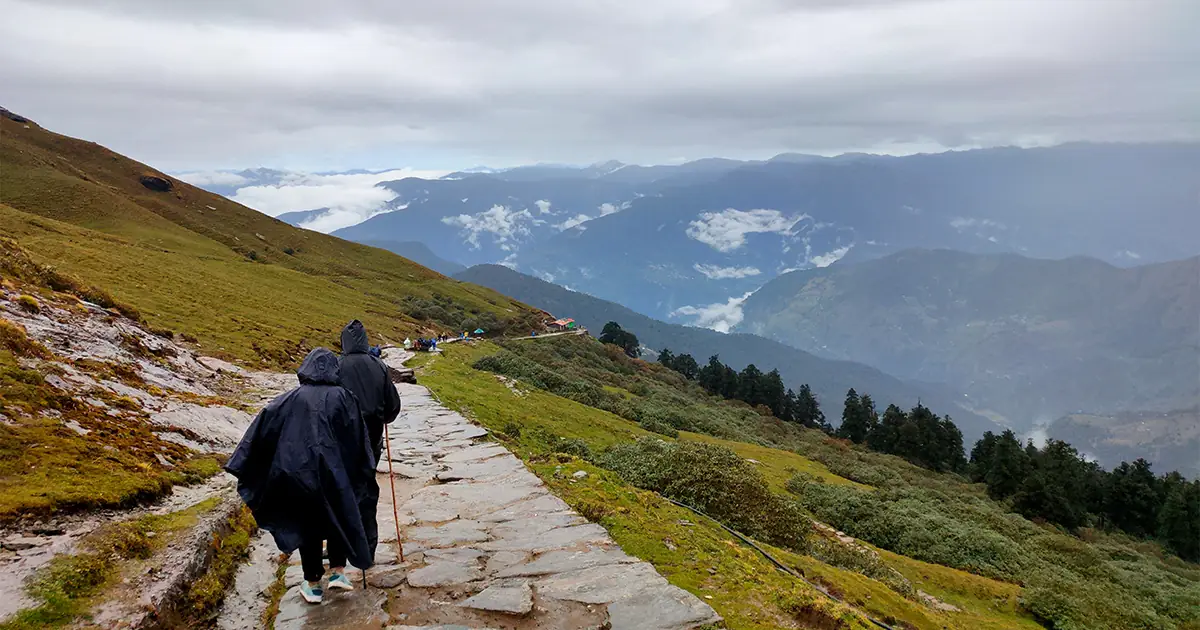 Deoriatal Trek, Uttarakhand