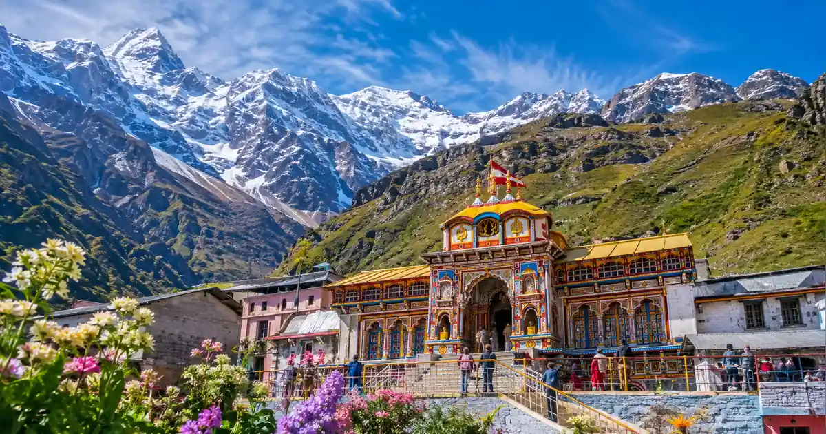 Badrinath FAQs – Travel Related Queries and Solutions - What Is The Best Time To Visit Badrinath?