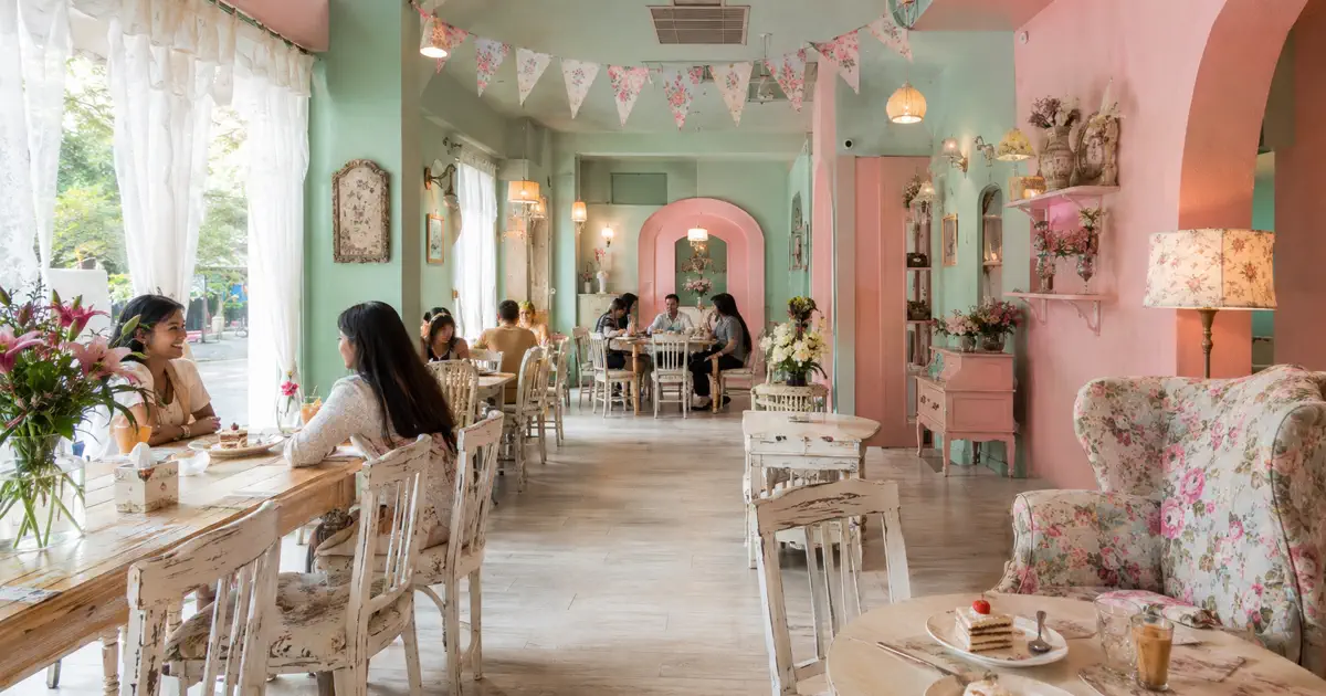 Rose Café, Saket