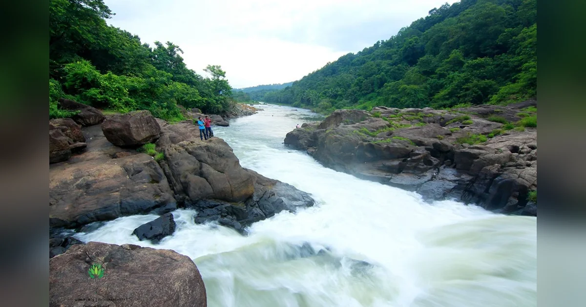 Perunthenaruvi Waterfalls