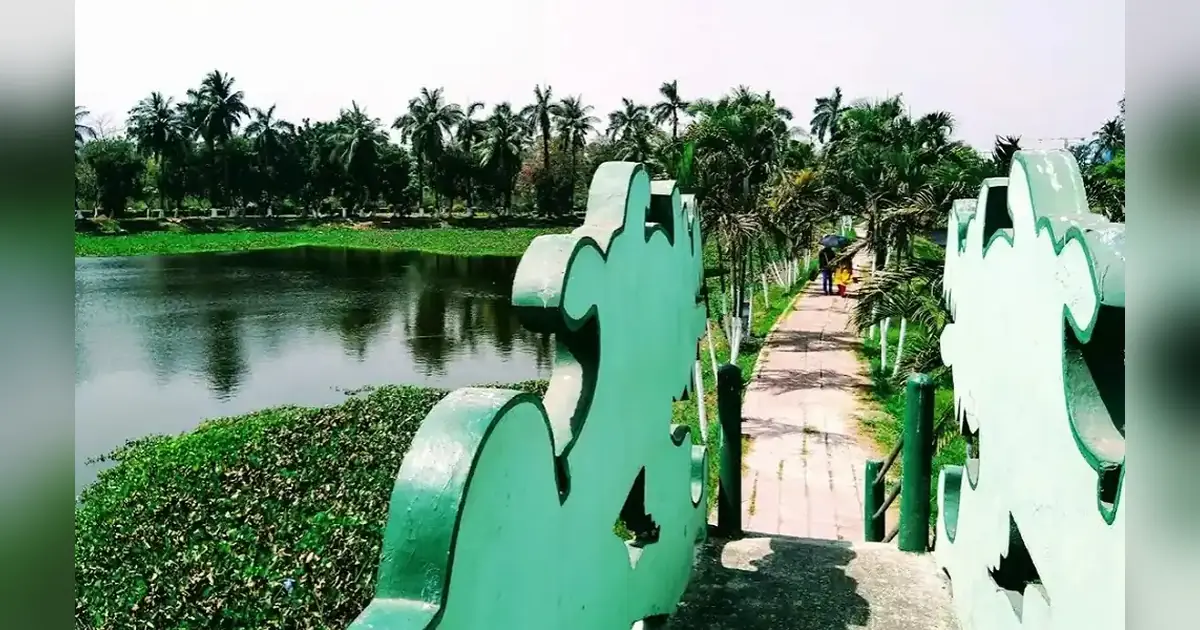 Salt Lake Central Park in kolkata