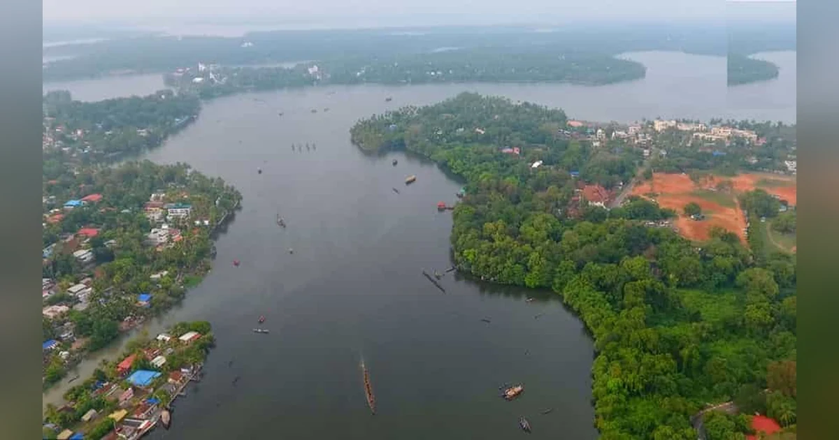 Ashtamudi Lake