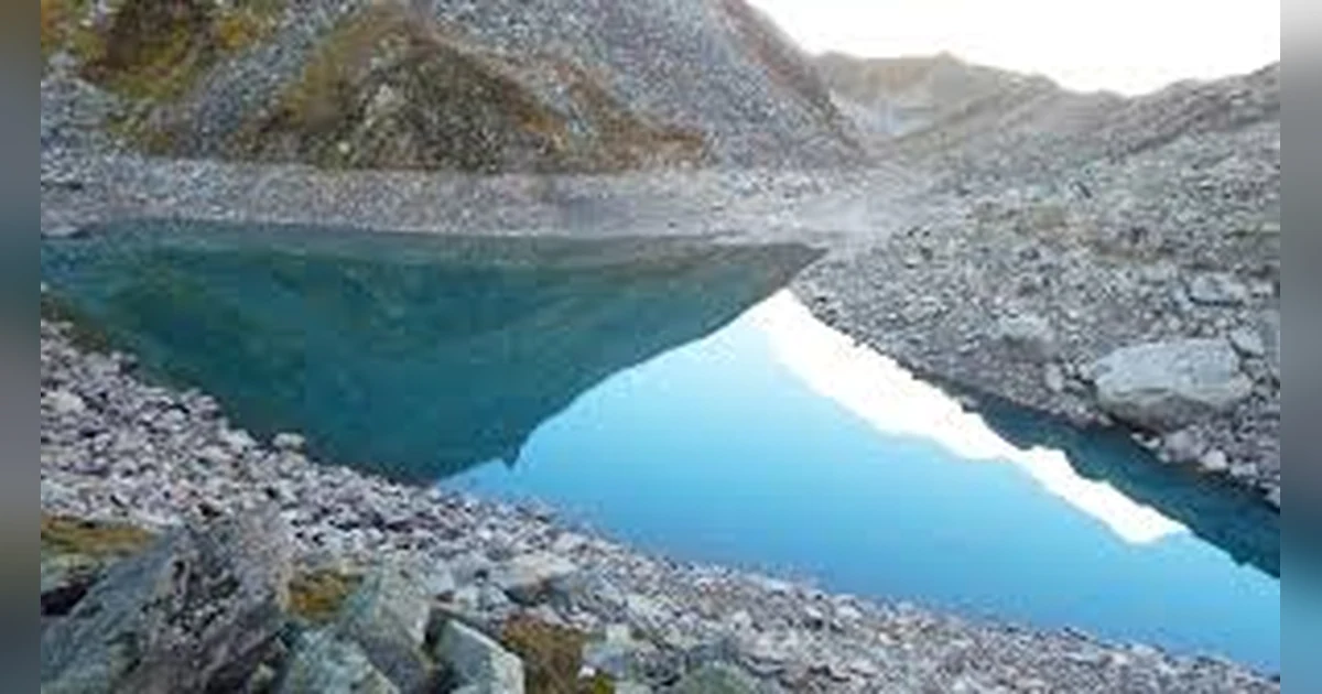 Satopanth Lake