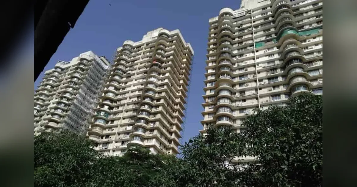 Grand Paradi Towers, Malabar Hill