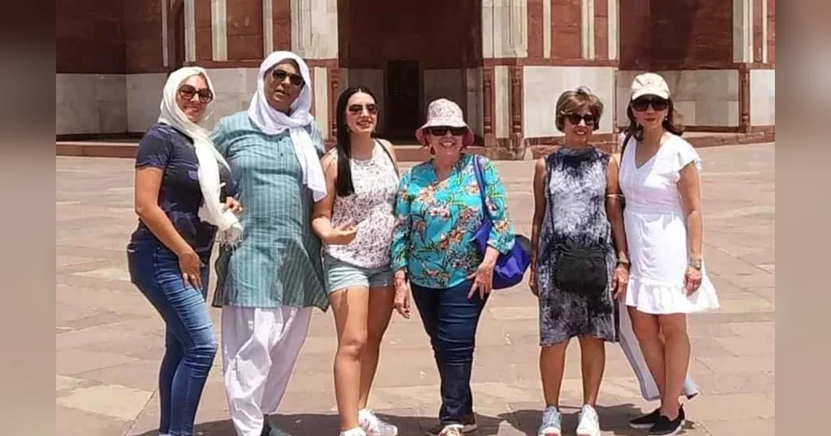 Delhi Girls Tour