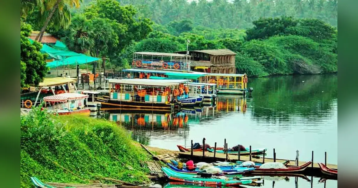 Chunnambar Boat House, Pondicherry