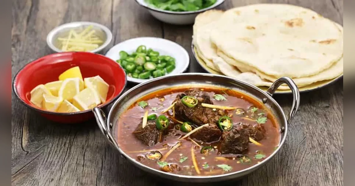 Nihari at Islami Kallu Hotel