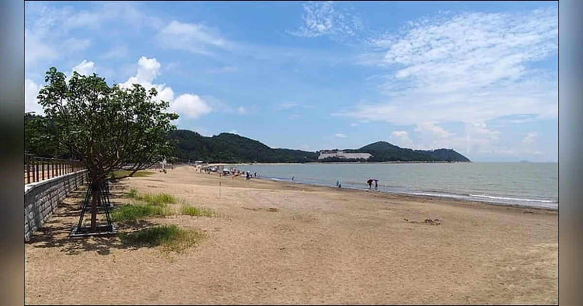 Hac Sa Beach