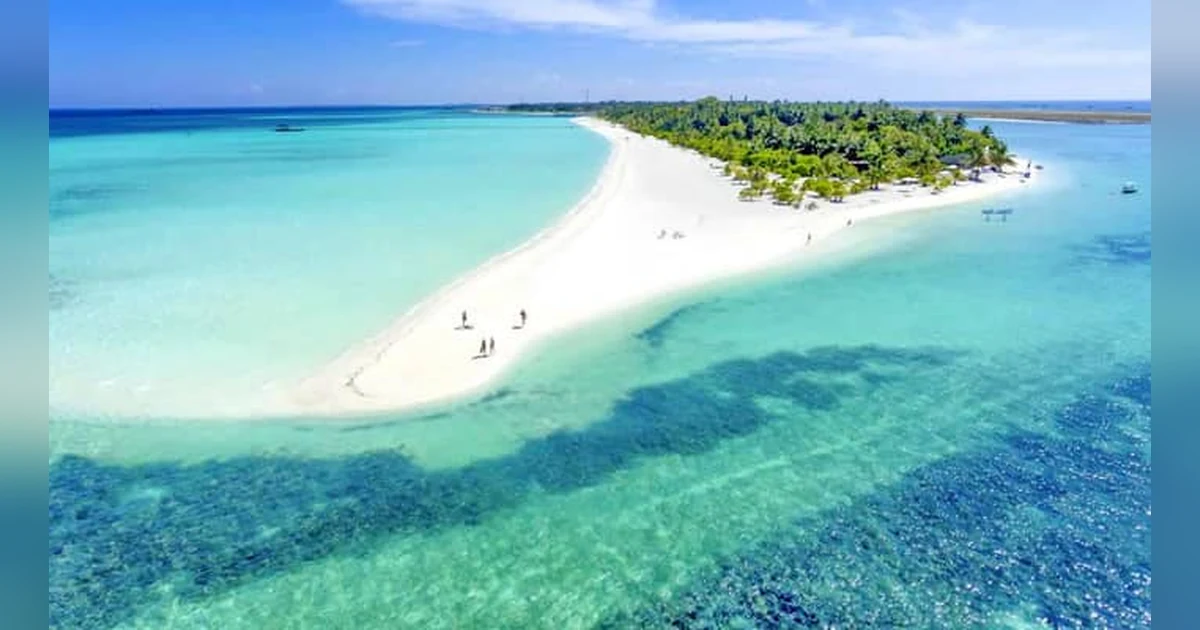 Maamigili Island