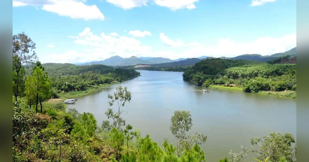 Perfume River