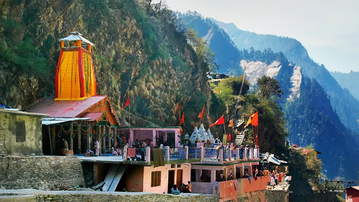Temple on the scenic route to Badrinath in Uttarakhand