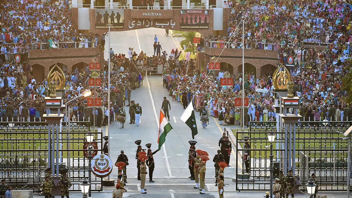 Flag lowering ceremony at the Indo Pakistan border crossing