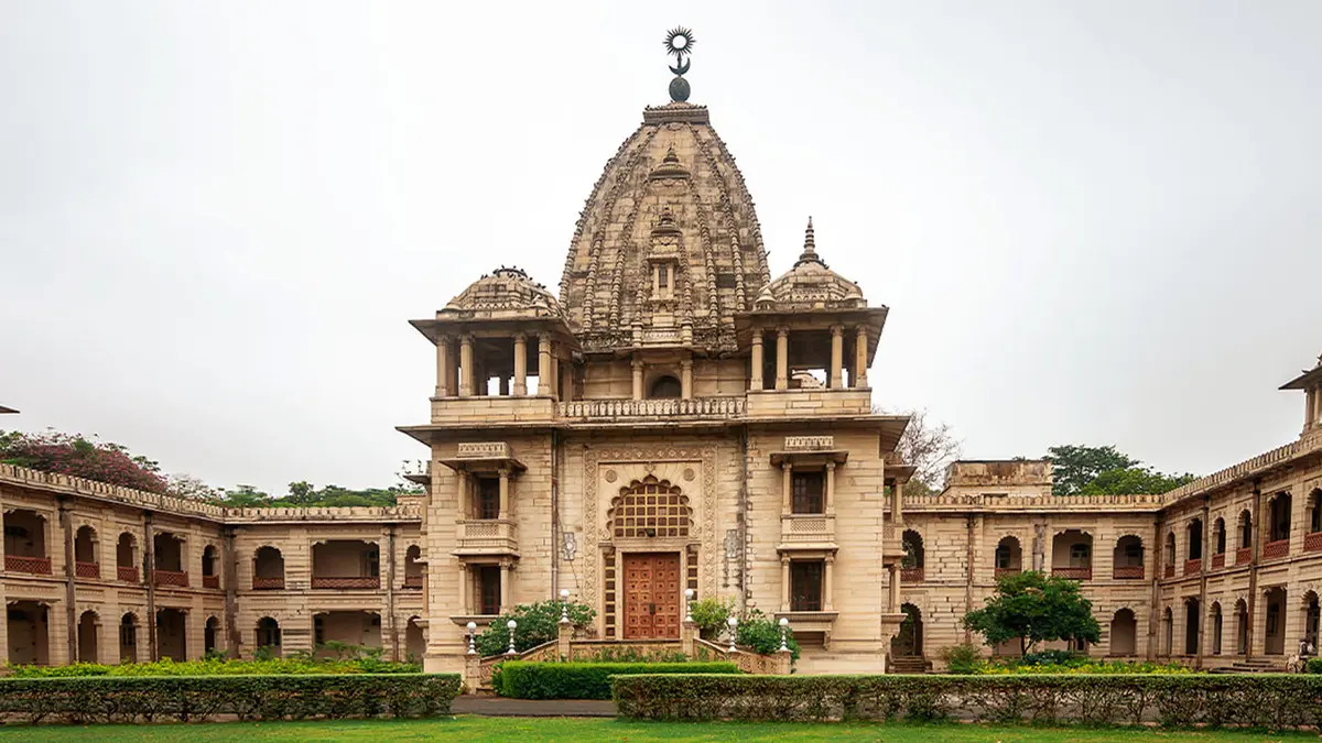 Shri Swaminarayan Mandir at Vadtal, an important spiritual landmark in Gujarat