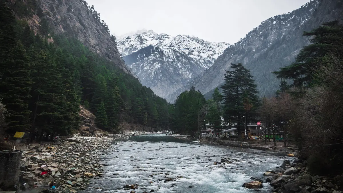 Tirthan Valley river
