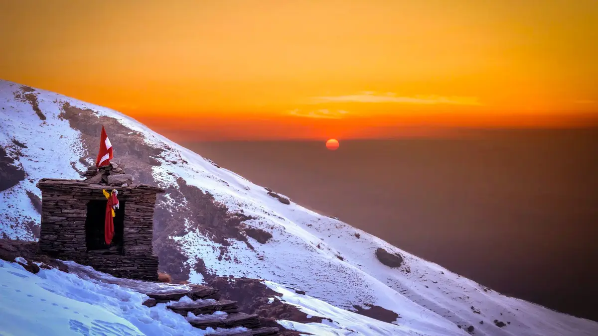 Sunrise view near Tungnath Temple in winter