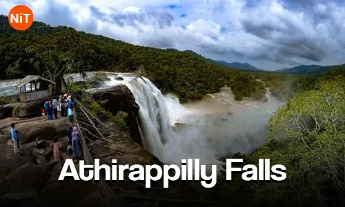 Athirappilly Falls sightseeing view