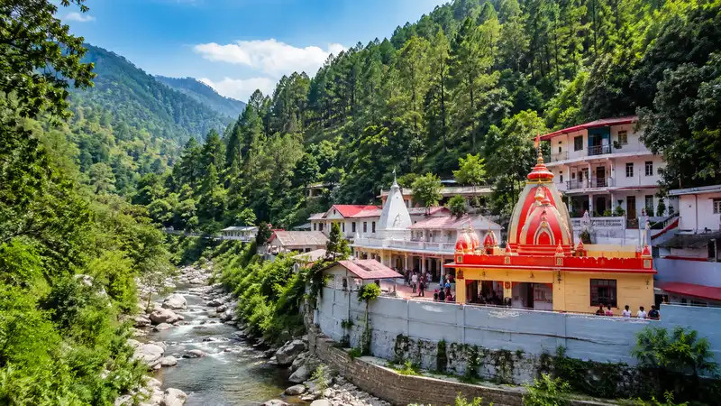 Kainchi Dham Tour from Mumbai