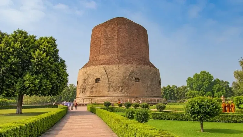 Dhamek Stupa – Varanasi