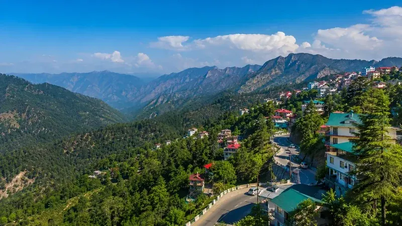9 Famous Indian Hill Stations Full Of Natural Beauty