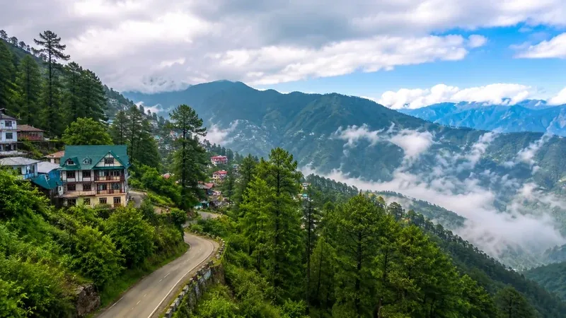 Famous Hill Resorts Near Delhi