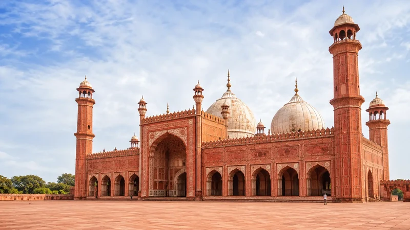 Jama Masjid, Agra - History, Architecture, Attractions