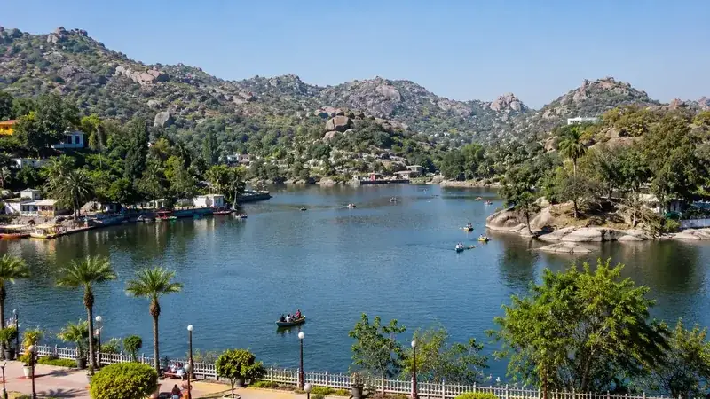 Mount Abu Travel Guide | Best Time, Places & Tips