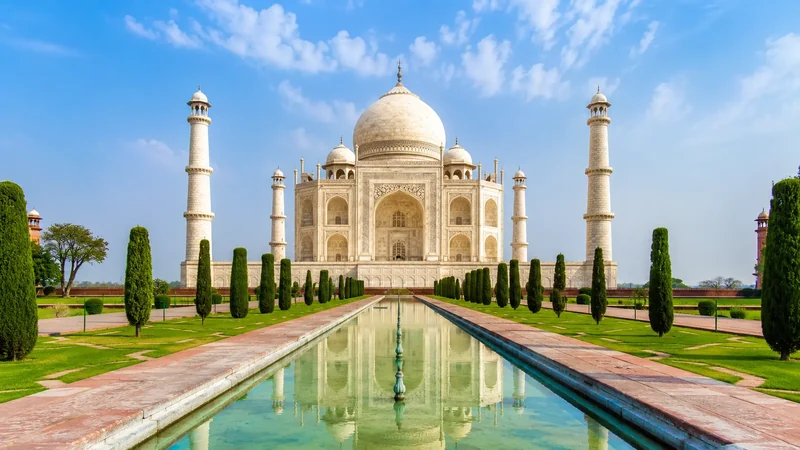 Taj Mahal – The Symbol of Love in Agra