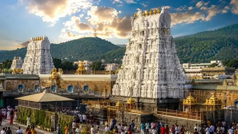 Tirupati Balaji Temple | Darshan, Timings & Guide