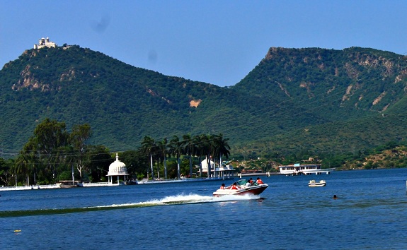 Fateh Sagar Lake