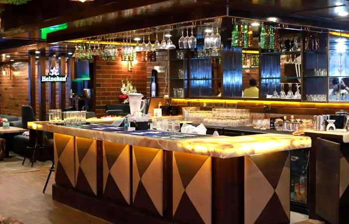 Zest Bar And Lounge