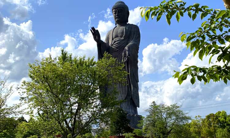 Ushiku Daibutsu