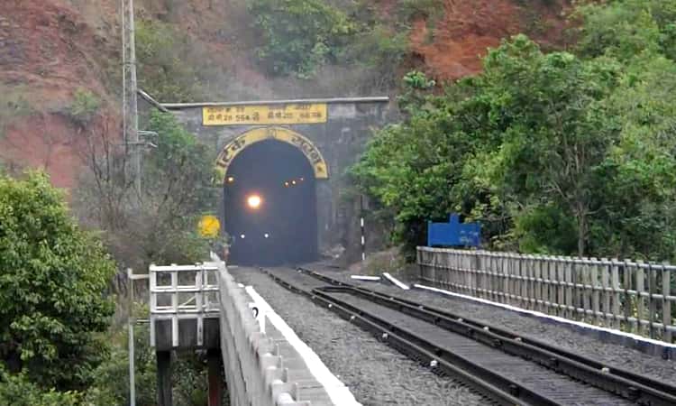 Karbude Tunnel